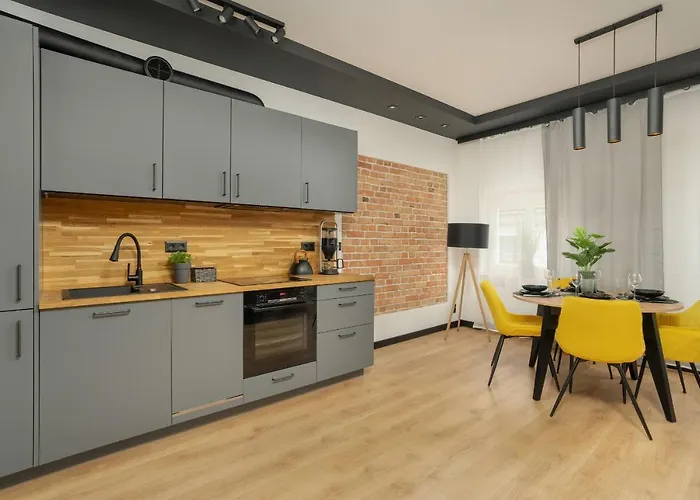 Komeda Hidden In Old Town By Renters דירה *