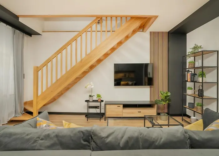 Komeda Hidden In Old Town By Renters דירה