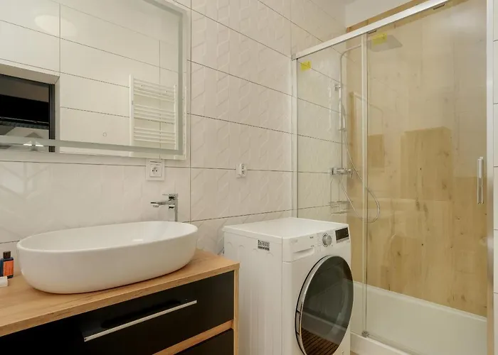 Komeda Hidden In Old Town By Renters * פוזנן