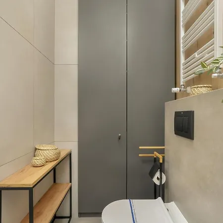 Komeda Hidden In Old Town By Renters * Πόζναν