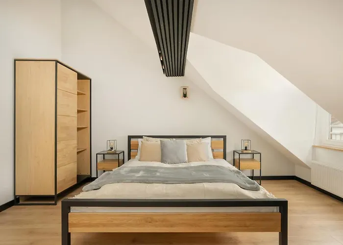 Apartment Komeda Hidden In Old Town By Renters Poznan